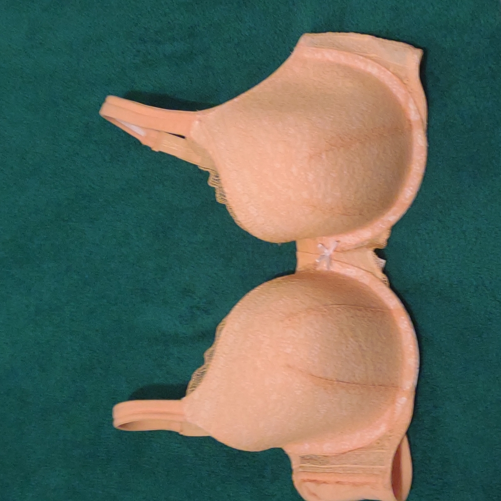 Cacique 42 C lace bra